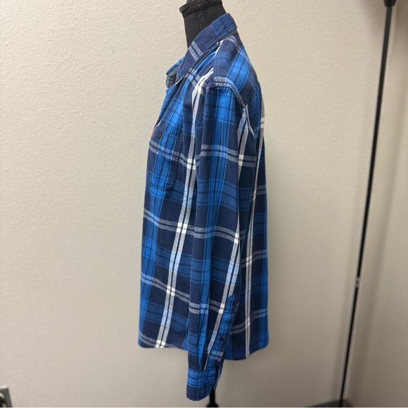 US Polo Assn. Blue Plaid Men's Flannel Button Up Shirt. Size Medium - Picture 3 of 7